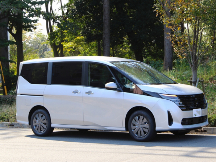 ワゴン車（8人乗り）